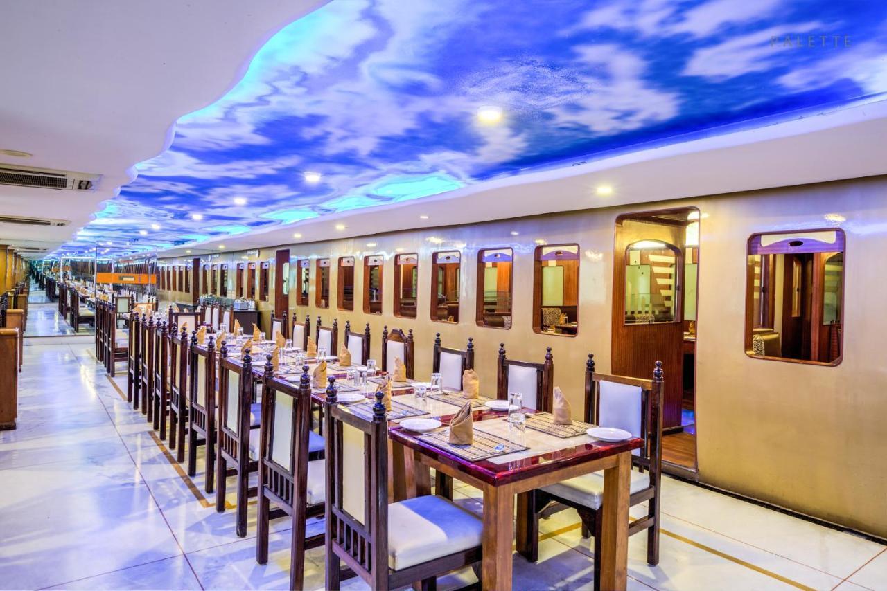 Golden Metro Hotel Бангалор Екстериор снимка